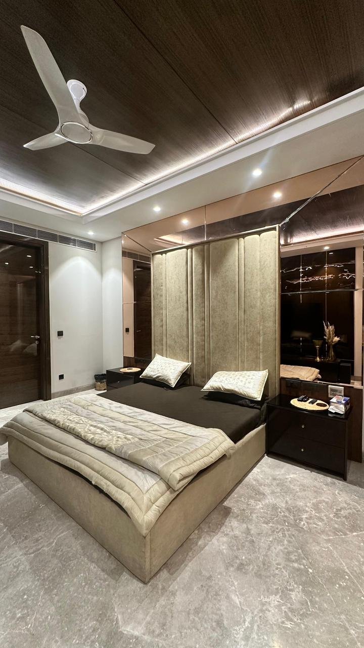 Builder Floor With Terrace Fully Furnished Available for rent in A-Block, DLF Phase-1